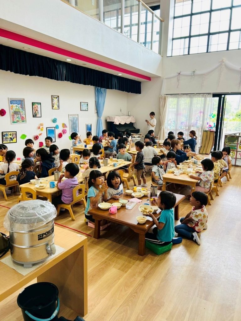 ぽんぽん保育園,保育園,こども園,給食,静岡県,沼津市,清水町,静岡市,清水区,御殿場市,裾野市
