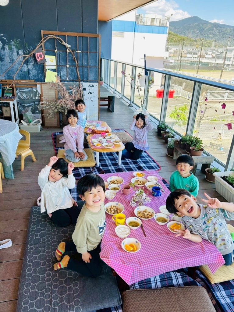 ぽんぽん保育園,保育園,こども園,給食,静岡県,沼津市,清水町,静岡市,清水区,御殿場市,裾野市
