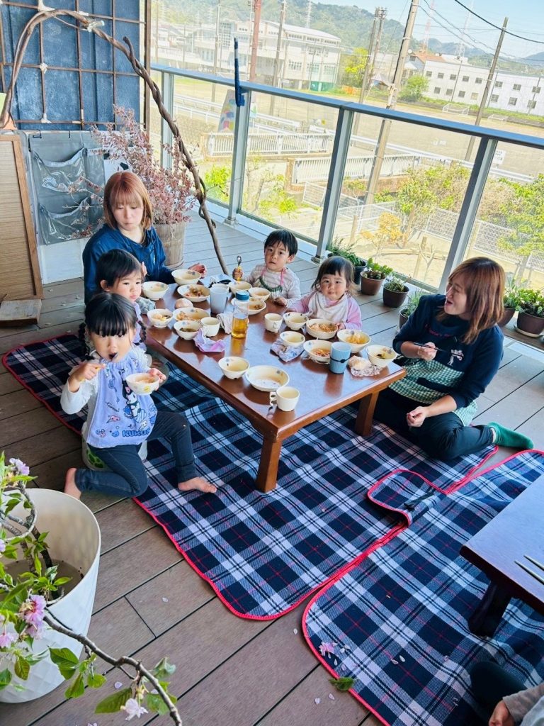 ぽんぽん保育園,保育園,こども園,給食,静岡県,沼津市,清水町,静岡市,清水区,御殿場市,裾野市
